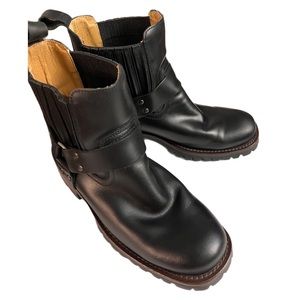 Men’s Size 9D GBX Black Leather Moto-Biker Boots, Preowned.